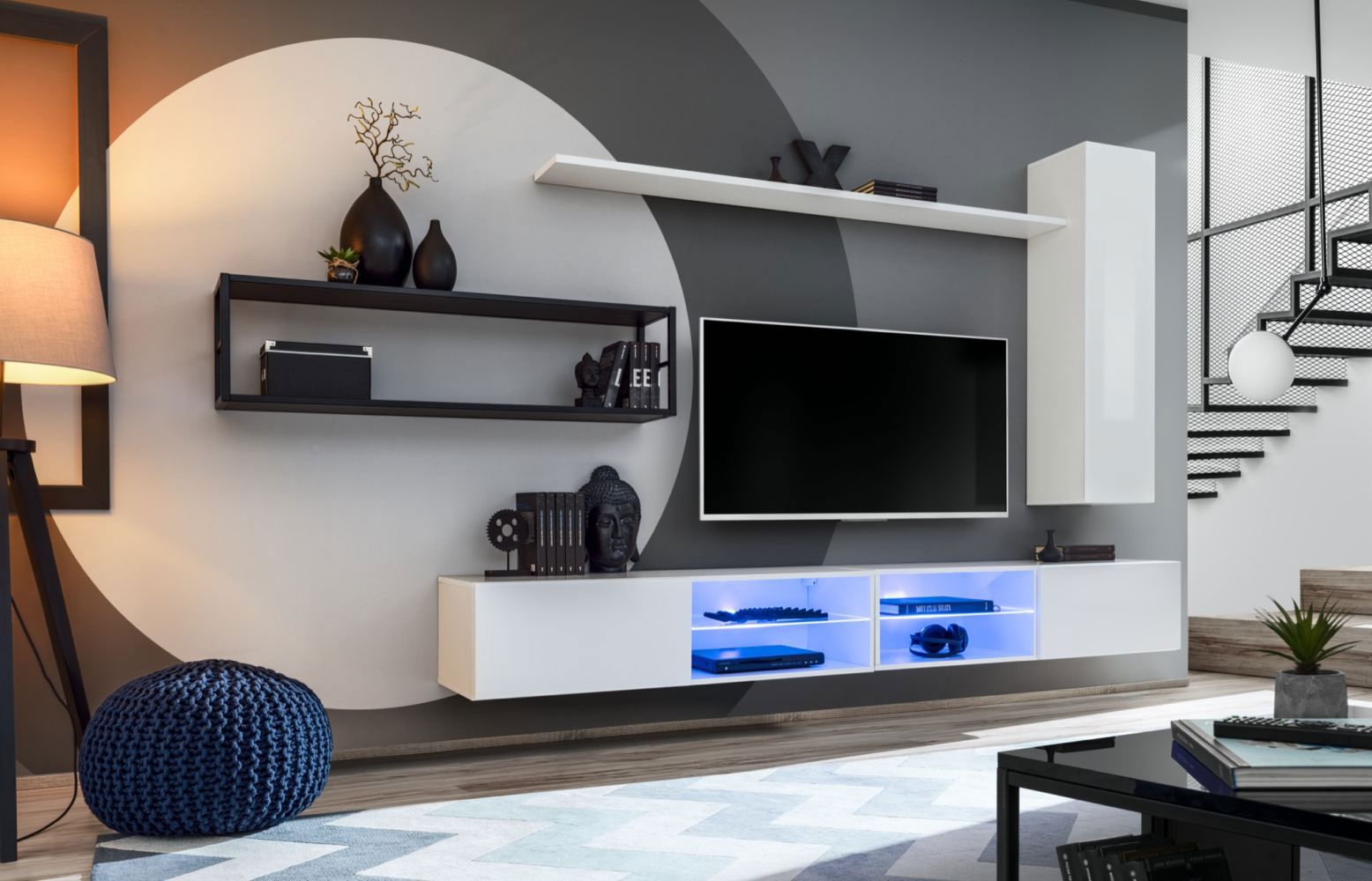 Eenvoudige woonkamerwand Valand 13, kleur: wit / zwart - Afmetingen: 170 x 300 x 40 cm (H x B x D), met twee TV-onderkasten