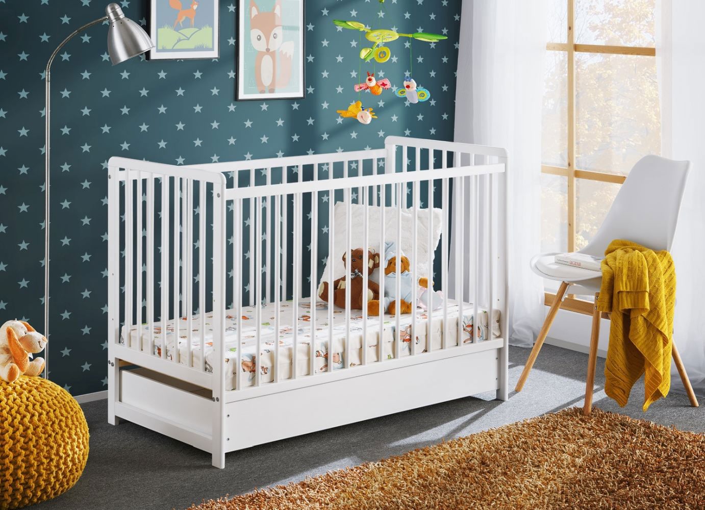 ledikant / babybed met één lade, massief grenen, Avaldsnes 03, kleur: wit - afmetingen: 89 x 124 x 65 cm (H x B x D), met één schuimmatras