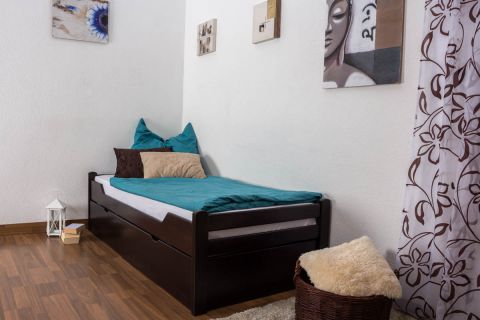Eenpersoonsbed / logeerbed "Easy Premium Line" K1/1u incl. 2e bed en 2 afdekplaten, 90 x 200 cm massief beukenhout kleur: chocoladebruin