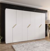 Draaideurkast | Kleur: Wit | 6 deuren | 3 kledingstangen | ABS randen | Handgrepen: Goud | Afmetingen: 300 x 52 x 202 cm | Soft-Close functie | 3 vakken