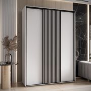 Witte schuifdeurenkast Tharo, inclusief stofborstels, ook geschikt voor de woonkamer, zwarte metalen handgreep, veel opbergruimte, 235,2 x 170 x 45 cm