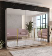 Slaapkamerkast met spiegel | Kleur: kasjmier | Kledingkast | Handgrepen: goud | 3 vakken | 3 kledingstangen | Maten: 250 x 52 x 202 cm | ABS-randen | Soft-Close functie