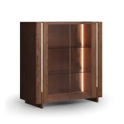 Vitrine kast / Kleur: Tabacco / Massief hout / Geolied eikenhout / Travertijnsteen / 100 x 46 x 106 cm / 2 deuren met glas / 3 vakken / incl. LED verlichting