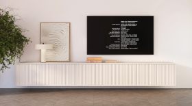 Hangende TV-onderkast | Kasjmier | 8 draaideuren | 8 vakken | 280 x 40 x 40 cm | Push-to-open-functie | design met lamellen | voor de woonkamer | tv-meubel