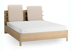 Tweepersoonsbed / kleur: eiken / beige / gestoffeerde hoofdsteun / vier open kaste / bak achter rugleuning / 180 x 200 cm / incl. lattenbodem
