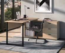 Hoekbureau / Kleur: eiken Lindberg / 3 lades / 168 x 133 x 77 cm / voor kantoor en thuiskantoor / 2 vakken / verstelbare tafelbreedte / afsluitbaar