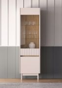 Vitrine Humboldt 02 / 2 deuren / Kleur: eiken Cremona / kasjmier / Poten: metaal / Maten: 55 x 40 x 193 cm / Soft-Close functie