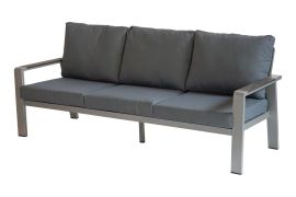 3-zits buitenbank Lissabon met armleuningen - Kleur: grijs-aluminium, stof: donkergrijs, waterdichte bekleding, armleuningen afgewerkt met weerbestendig composietmateriaal in houtlook