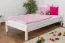 eenpersoonsbed / logeerbed massief grenen,, inclusief lattenbodem wit geschilderd, afmetingen: 90 x 200 cm