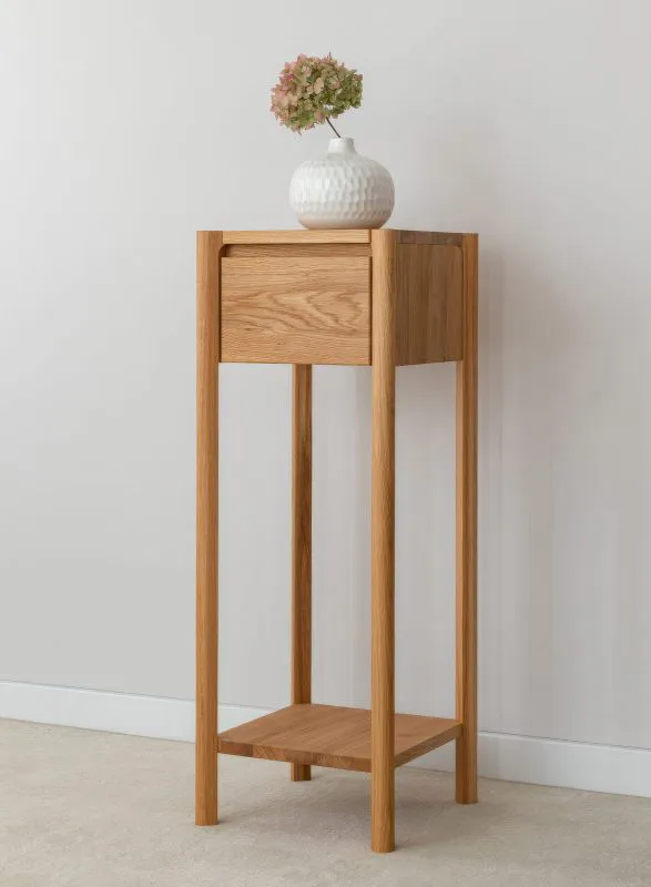 Bijzet ladekast / commode / hoge bijzettafel / massief hout / 1 lade / soft close systeem / geolied eikenhout / 1 schap / kleur: eikenhout / 33 x 33 x 90 cm / touw 14 / handgrepen gefreesd