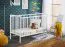 Neutrales Gitterbett / Babybett, Kiefer massivholz, Avaldsnes 02, Farbe: Weiß - Abmessungen: 89 x 124 x 65 cm (H x B x T), mit einer Schaumstoffmatratze